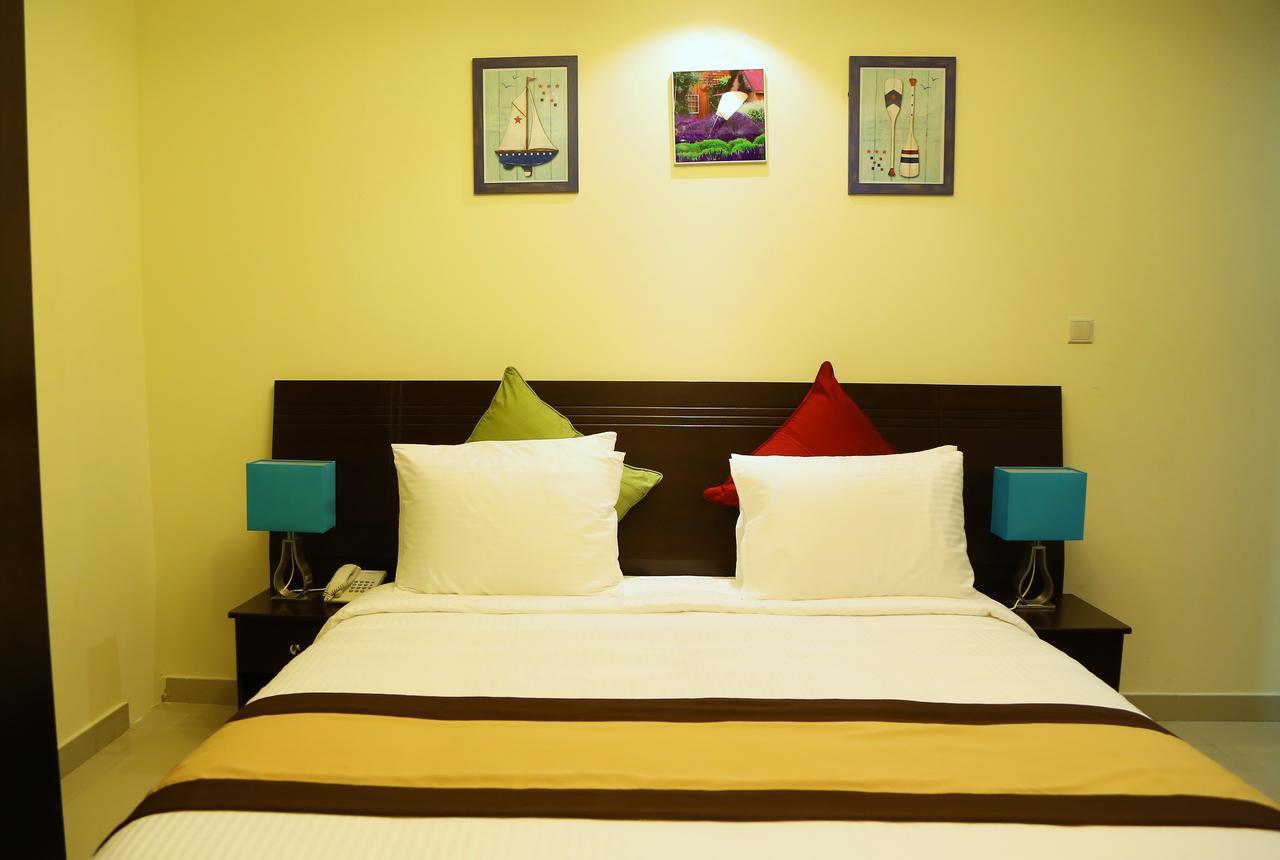 Travellers Hotel Apartment Dubái Exterior foto