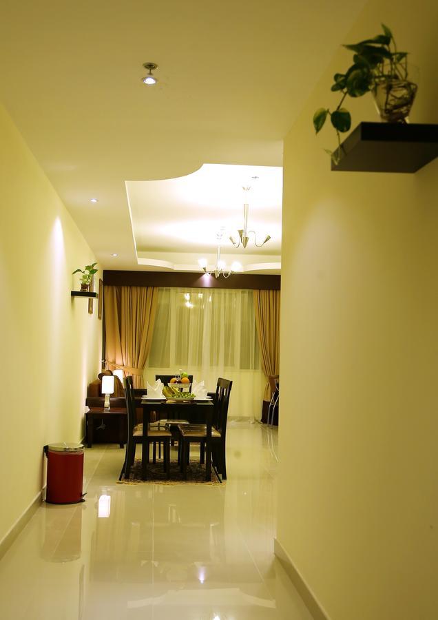 Travellers Hotel Apartment Dubái Exterior foto